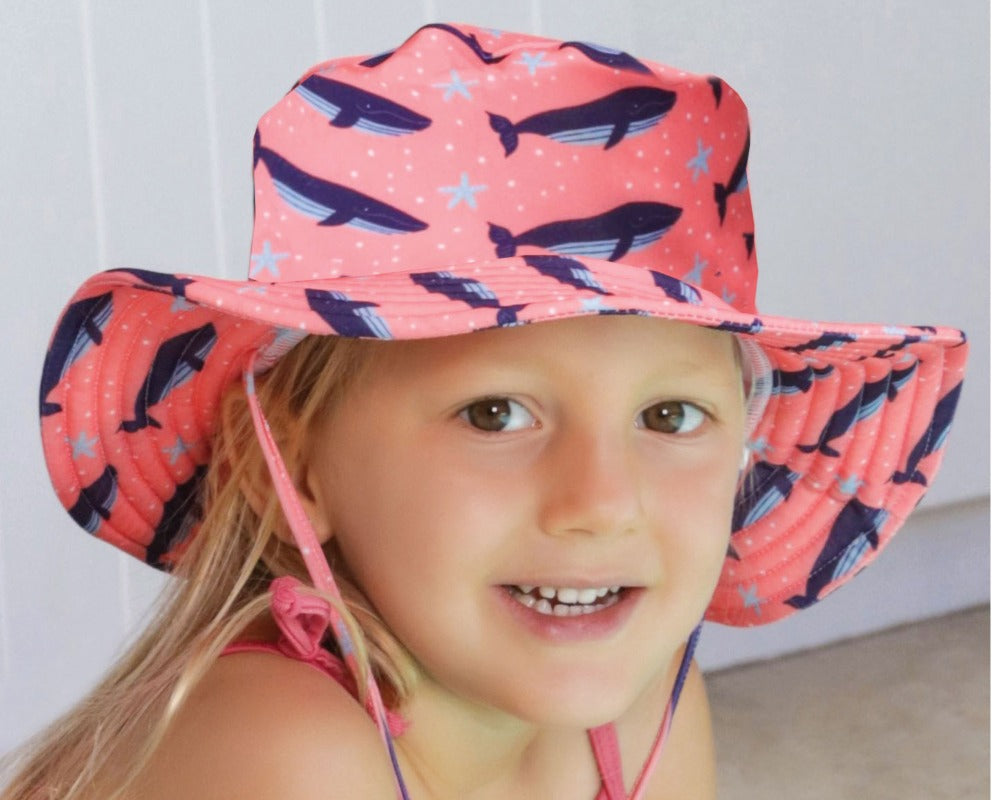 Whales Swim Wide Hat 3 – 6 years