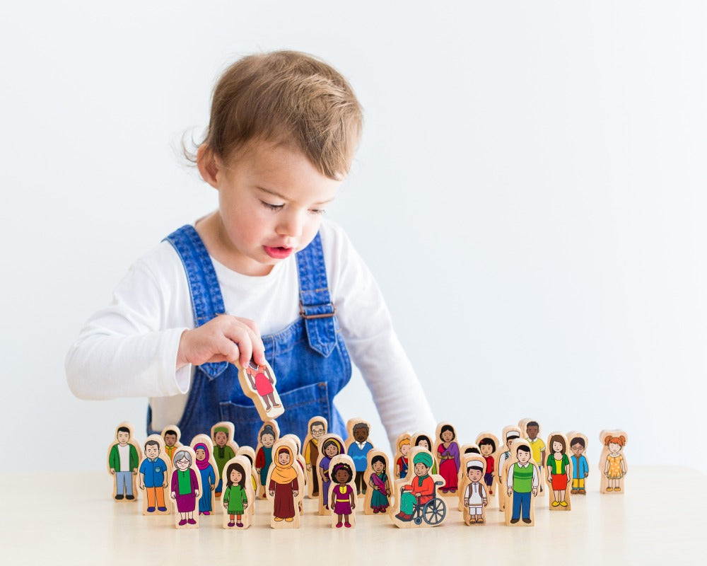 Village People Family – Wooden people set